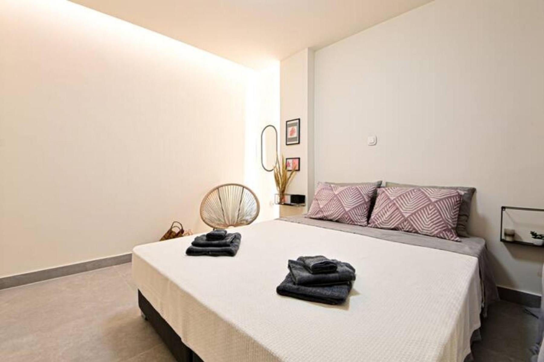 Walk To Syntagma,From A Prime-Location, Luxury Apt Atenas Exterior foto